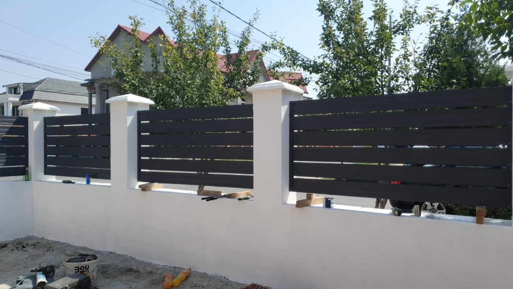 Proiect gard casetat MC 105 Metallic Group